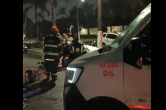 Jovem de 18 anos segue internado na UTI após grave acidente na Avenida Maria Servidei Demarchi