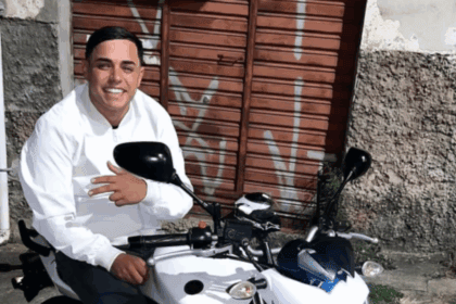 Motociclista de 27 anos morre após colidir contra traseira de caminhão em Santo André