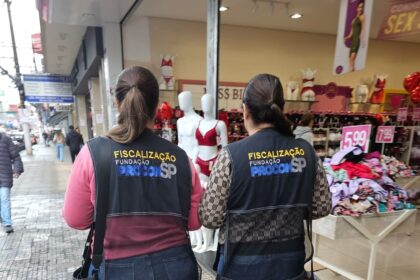 Procon Municipal promove fiscalização na Rua Marechal para Dia dos Namorados e reforça proteção ao consumidor