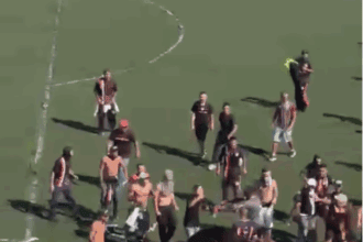 Confusão generalizada marca semifinal da Liga Especial no Baetão; Prefeitura notifica a Liga