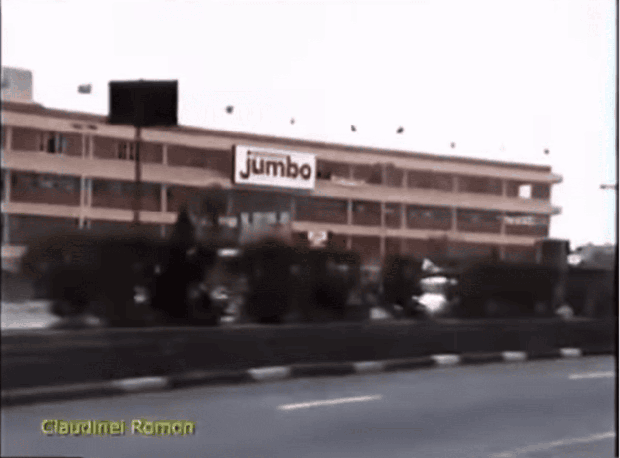 Vídeos nostálgicos revelam Santo André nos anos 90 com imagens da Praça Adhemar de Barros e Jumbo Eletro