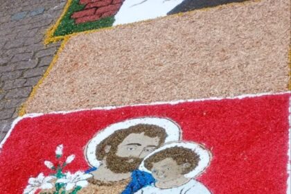 Paróquia São João Batista mantém tradição dos tapetes de Corpus Christi no Riacho Grande