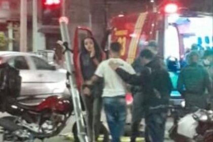 Motociclista fica gravemente ferido após atingir poste na avenida Luiz Pequini, em São Bernardo