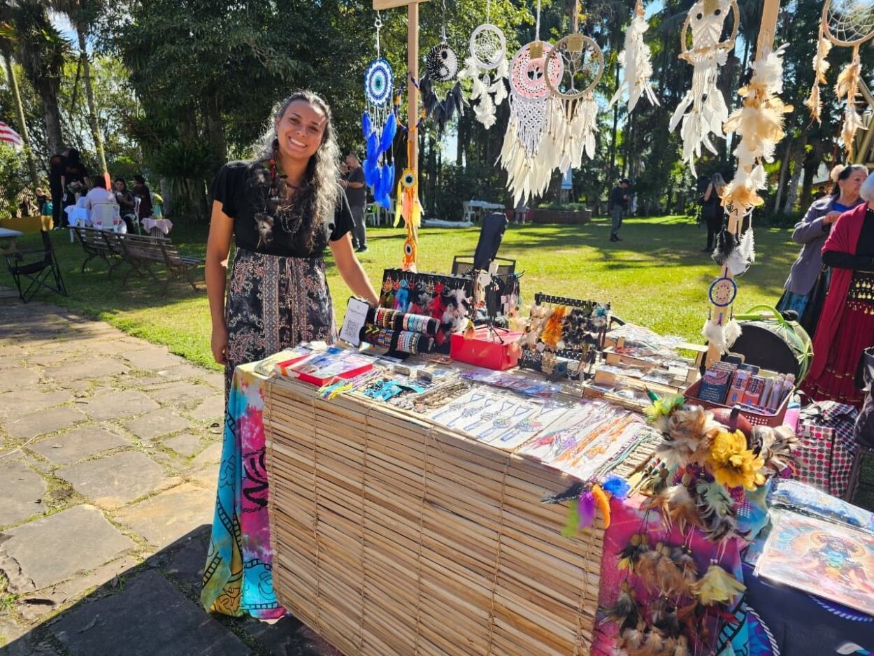 Evento promovido pelo Jardim do Alvorecer, com apoio da Prefeitura de Ribeirão Pires, reuniu expositores, terapeutas, palestras e atrações