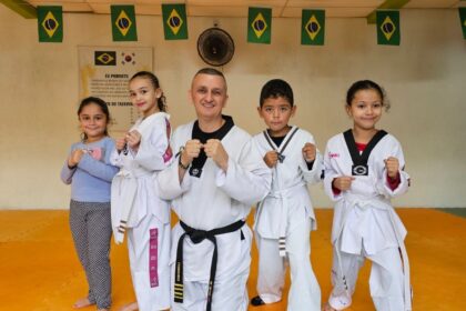 Alunos do Taekwondo treinam com medalhista pan-americano em Ribeirão Pires