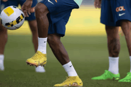 Servidores poderão sair até 3 horas antes dos jogos do Brasil na Copa, define governo