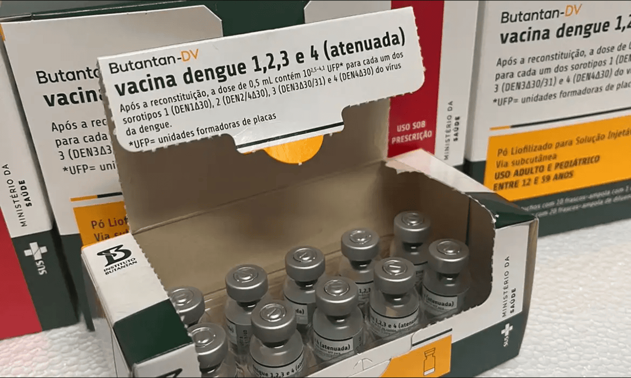 Após dois óbitos, Ministério da Saúde suspende vacina contra a dengue