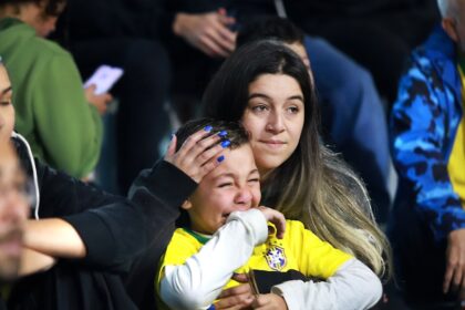 Com telão no Arraiá, torcida de Diadema se despede da Copa com derrota do Brasil