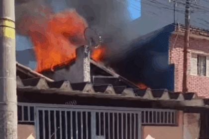 Incêndio atinge residência em São Bernardo e caso vai parar na Delegacia da Mulher