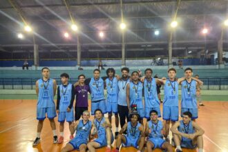 Diadema conquista troféu de vice-campeão do Basquete Sub-16 Masculino