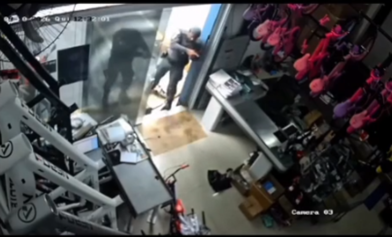 Novo vídeo mostra ação da Polícia Militar durante roubo no Baeta Neves