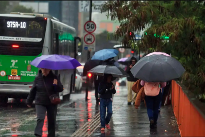Defesa Civil alerta para possibilidade de chuva forte e isolada a partir de domingo em São Paulo