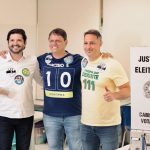 Tarcísio de Freitas vota na zona Oeste da capital e destaca otimismo para reeleição no 1º turno